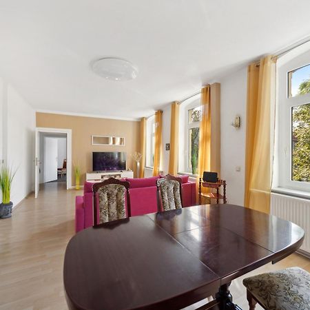 Schoenes Ferien-Appartement Fuer Bis Zu 6 Personen ハルバーシュタット エクステリア 写真