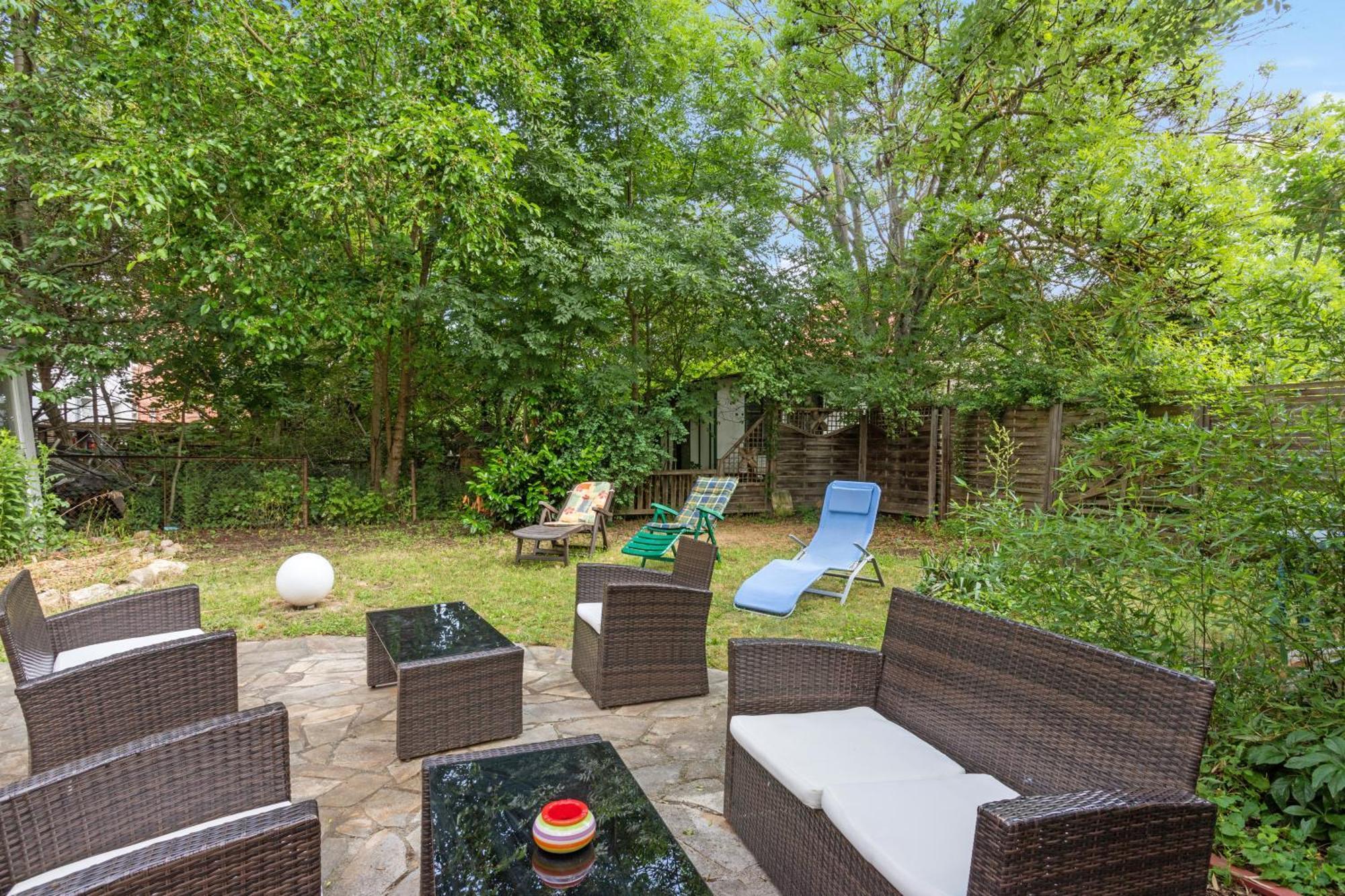 Schoenes Ferien-Appartement Fuer Bis Zu 6 Personen ハルバーシュタット エクステリア 写真